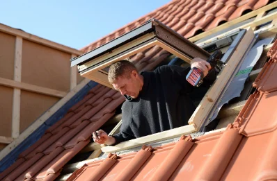 Pose de fenêtres de toit Velux à Sommant